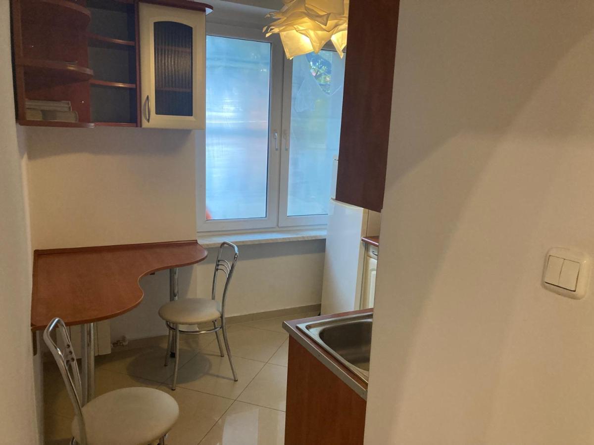 Apartament Przy Stadionie Apartment ตือคือ ภายนอก รูปภาพ